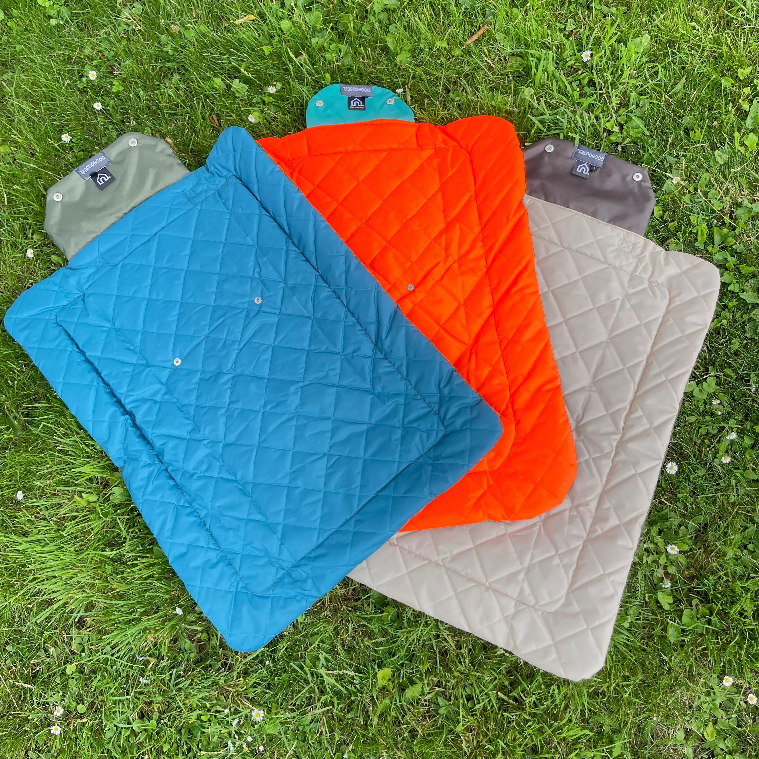 Doghouse Waterproof Pet Settle Mat - Image 7